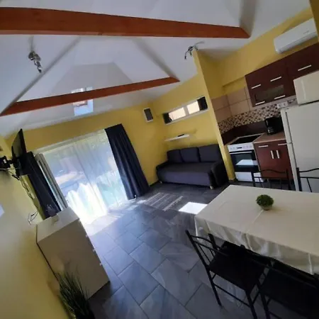 Csatang Vendeghaz Ferienhaus Siófok